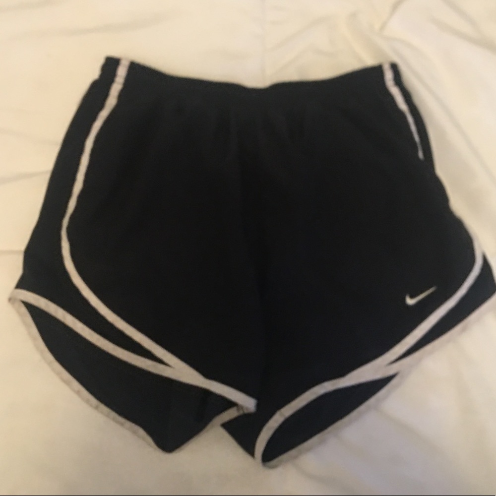 nike dry fit running shorts